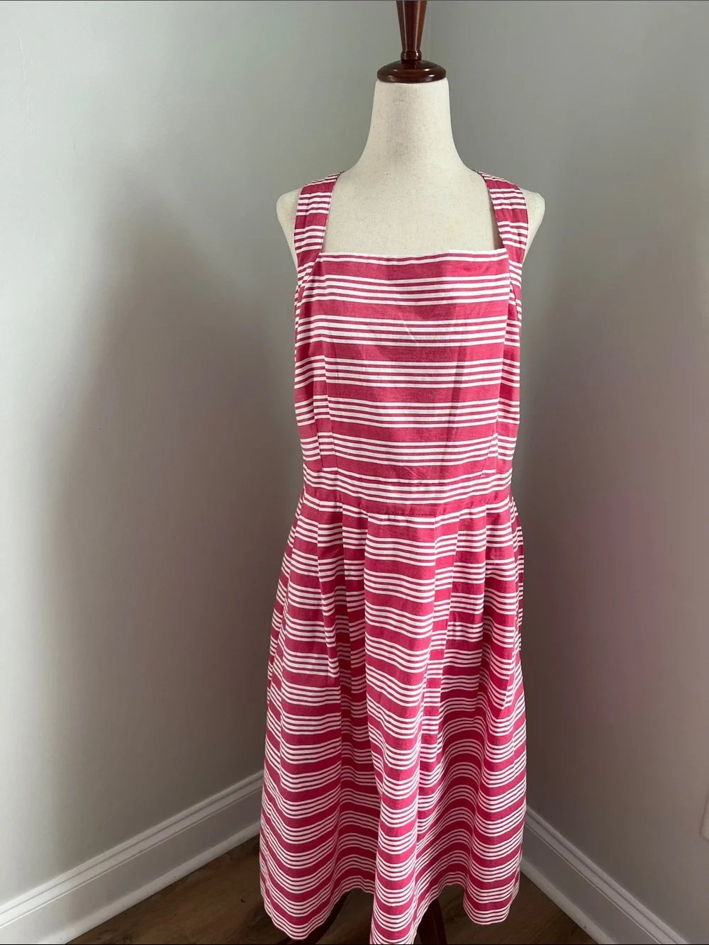 Emily and Fin | Sleeveless Striped Midi Dress Raspberry & White NWOT Size XL